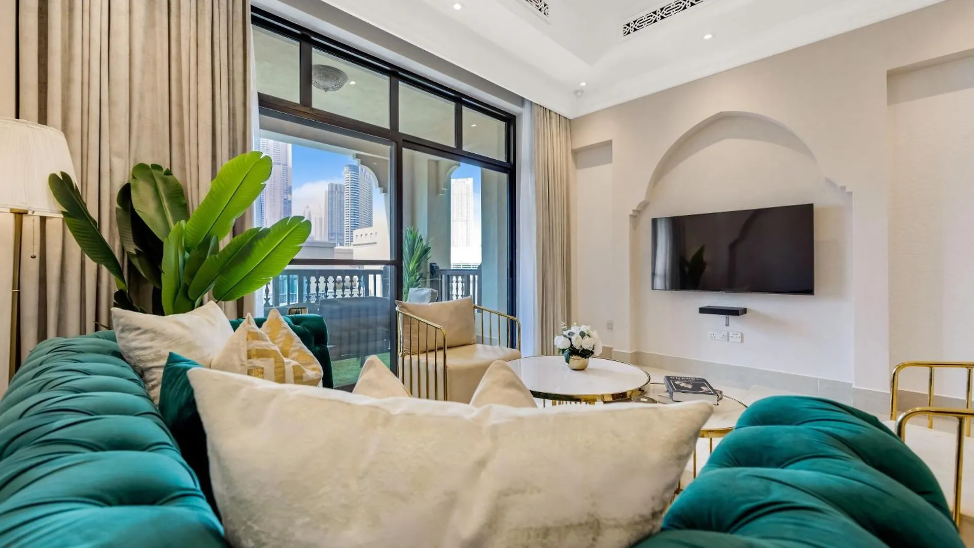 Durrani Homes - Luxe Living At Souk Al Bahar With Burj Khalifa And Partial Fountain View ドバイ 0*,  アラブ首長国連邦