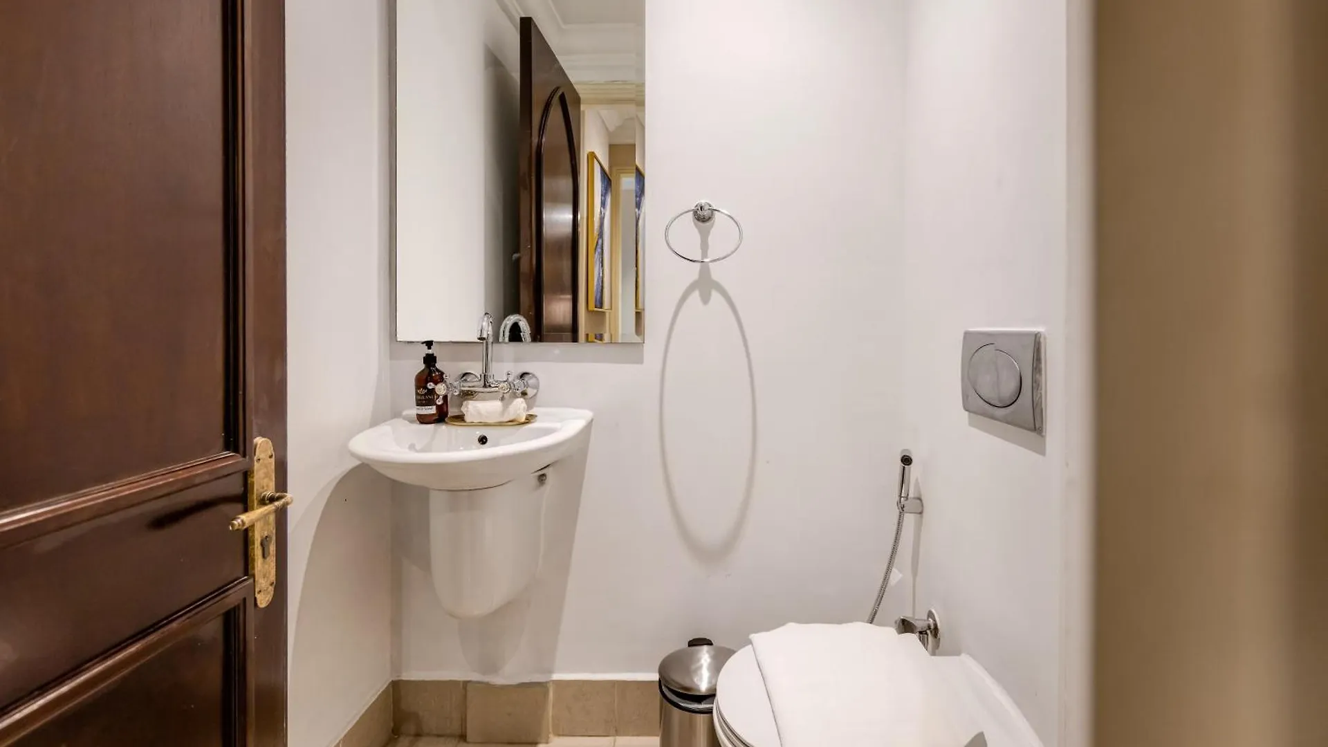 アパート Durrani Homes - Luxe Living At Souk Al Bahar With Burj Khalifa And Partial Fountain View ドバイ アラブ首長国連邦