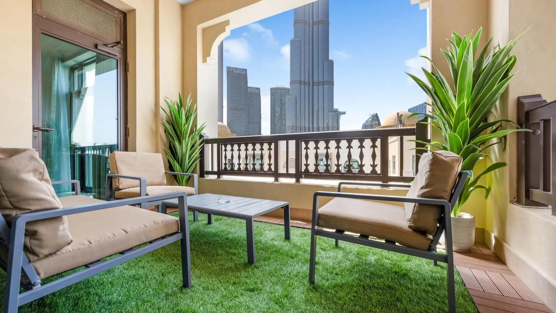 Apartamento Durrani Homes - Luxe Living At Souk Al Bahar With Burj Khalifa And Partial Fountain View Dubái